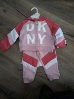 DKNY Trainingsanzug 12M Hessen - Rödermark Vorschau