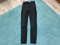 Jeans Tally Weijl  Gr. 36 / wie neu Sachsen - Oschatz Vorschau