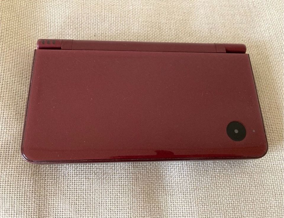 Nintendo DSi XL bordeaux Konsole funktionstüchtig in Bad Säckingen