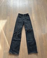 Zara Straight Leg Jeans High Rise Full length schwarz 34 Düsseldorf - Mörsenbroich Vorschau
