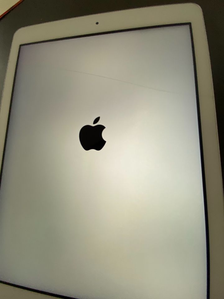 Apple iPad Air Wi-Fi -A1474 in Althengstett