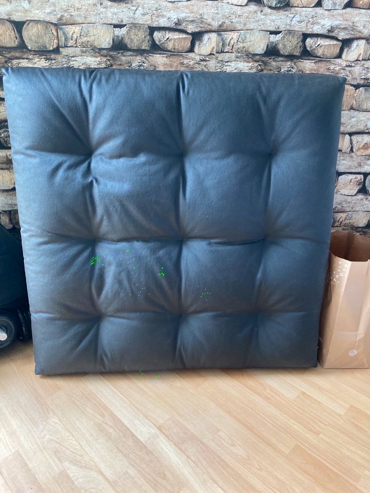 Hocker xxl von ikeA Frekvenz in Berlin