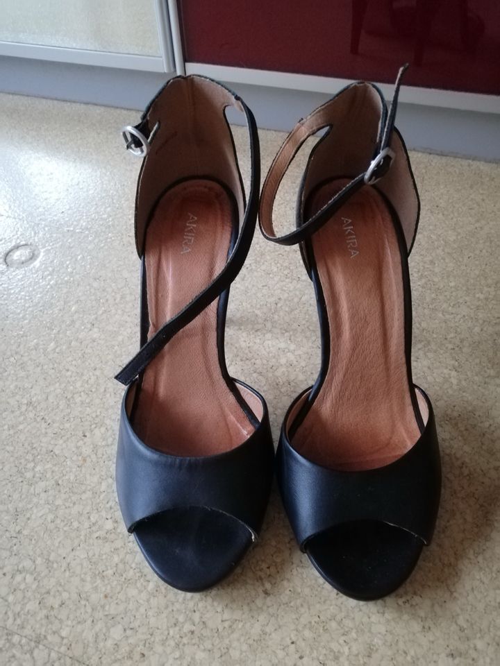 Tamaris Damen Schuhe Pumps High Heels Nr 39 in Rietberg