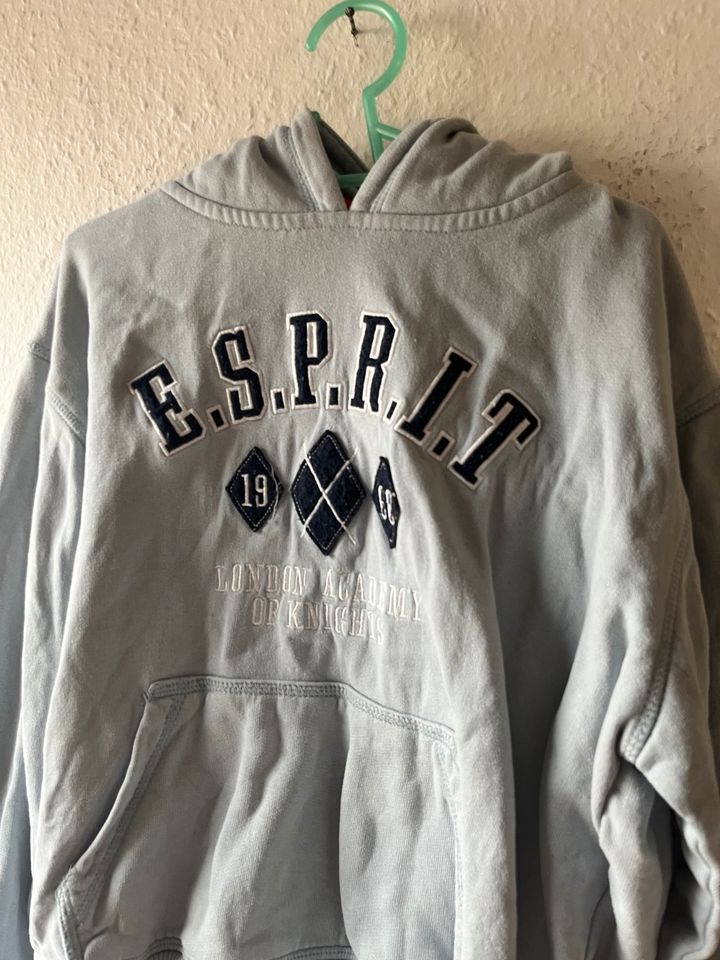 Esprit Jungen Hoodie Kapuzenpullover Größe 128/134 in Bühl