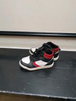 NEXT sneaker Turnschuh UK 10 Gr. 27 schwarz weiß rot Berlin - Mitte Vorschau