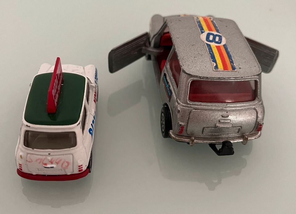 Corgi British Leyland Mini 1000 & Siku Rover Mini Pizza Taxi in Düsseldorf