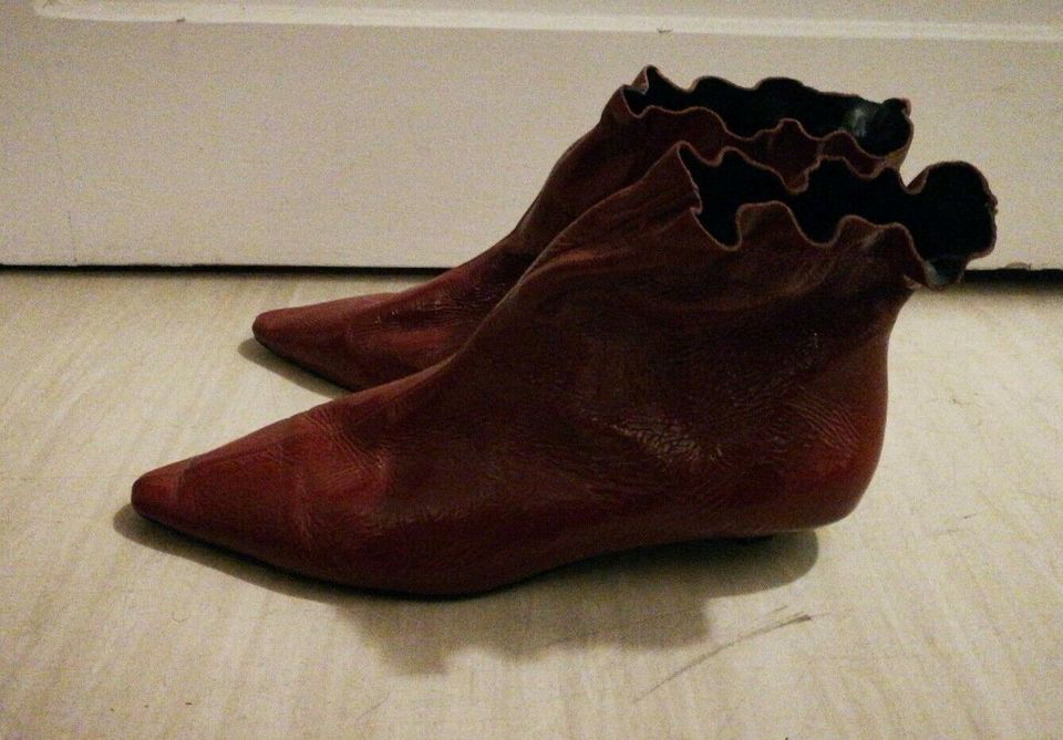 Stiefelette ZARA Women rot in Berlin