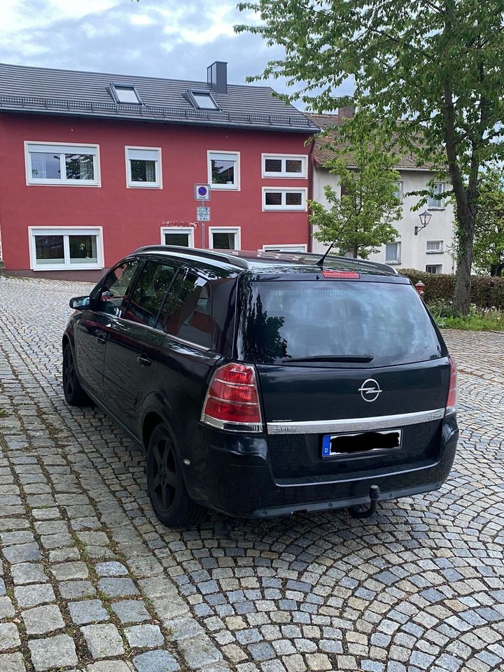 Opel Zafira b 2.2L Benzin 7 Sitzer in Eschenbach