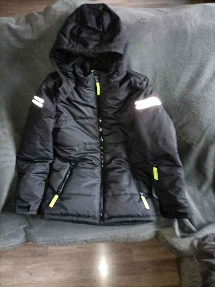 H&M Winterjacke in Bad Emstal