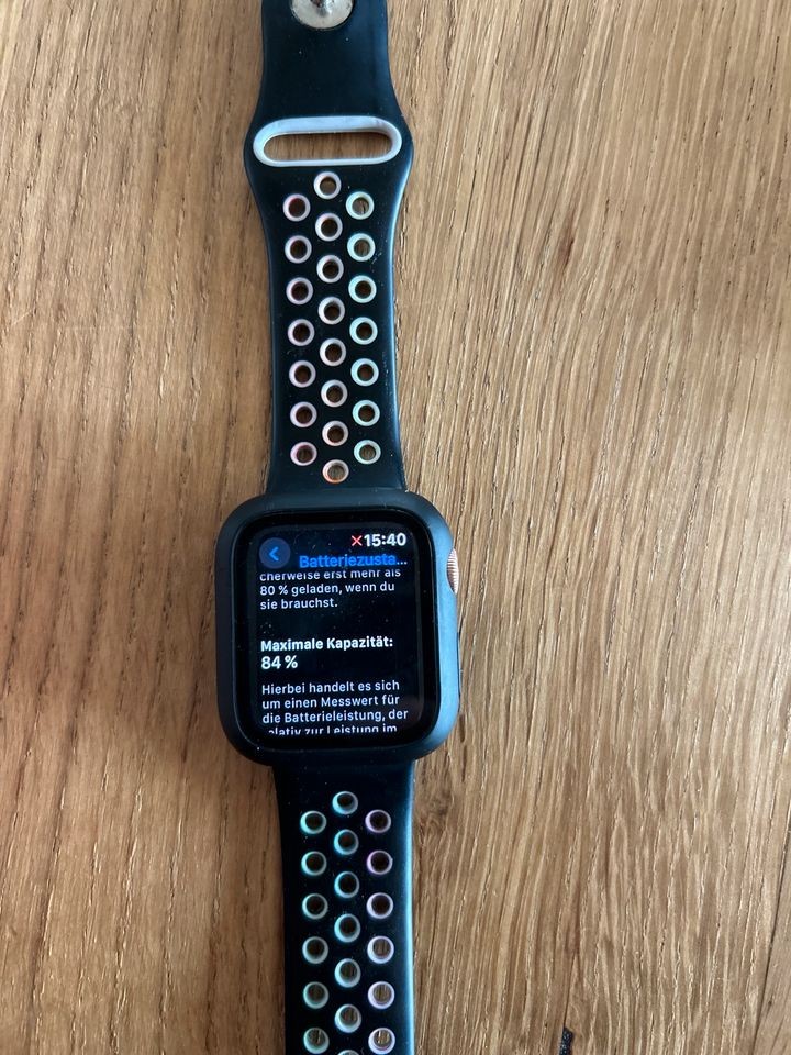 Apple Watch SE 40 mm in Eppstein