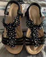 Sandalen mit Strass Blumen besetzt Hessen - Ehringshausen Vorschau