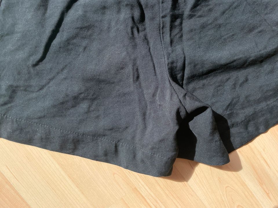 H&M Shorts, Gr. 42 in Laatzen