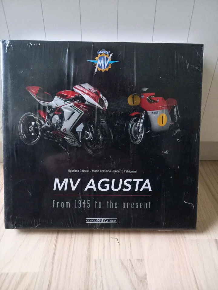 Mv Agusta Buch "From 1945 to the present" in Bücken