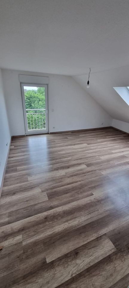 Suche Nachmieter für 2 ZKB DG Wohnung mit Balkon und Keller in Walldürn