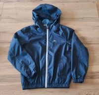 Quechua Windbreaker blau Größe 122 München - Schwabing-Freimann Vorschau