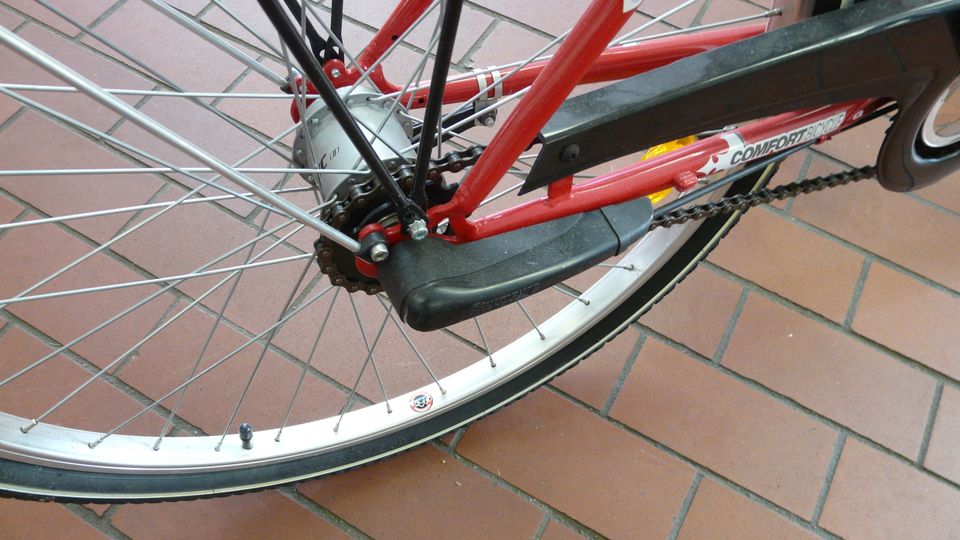 Kinder / Damenfahrrad 26" Neuwertig 2x Gefahren in Hamburg