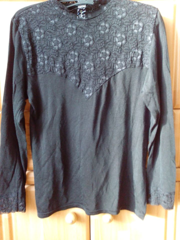 schwarz Shirt Spitze Spitzenshirt Damenshirt Gr. 36/38 neuw in Gröbenzell