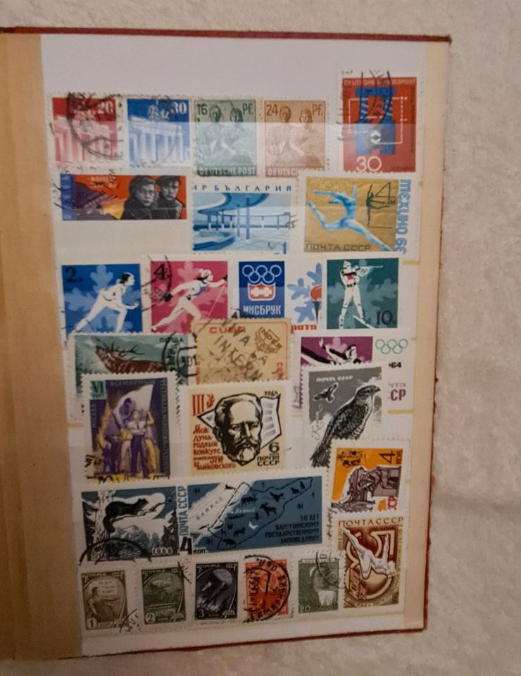 Altes Briefmarkenalbum Briefmarkensammlung in Berlin