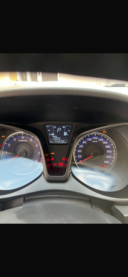 Hyundai Ix 20 Automatik,Scheckheft,wenig Kilometer,Hyndai in Sondershausen