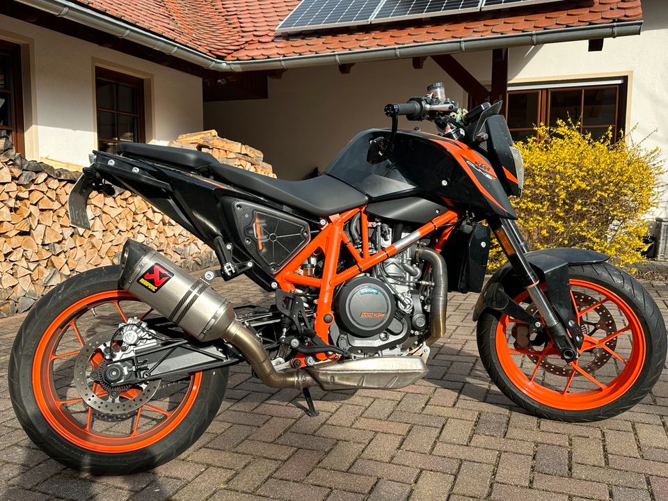 KTM 690 Duke R erst 5335 km in Rabenau