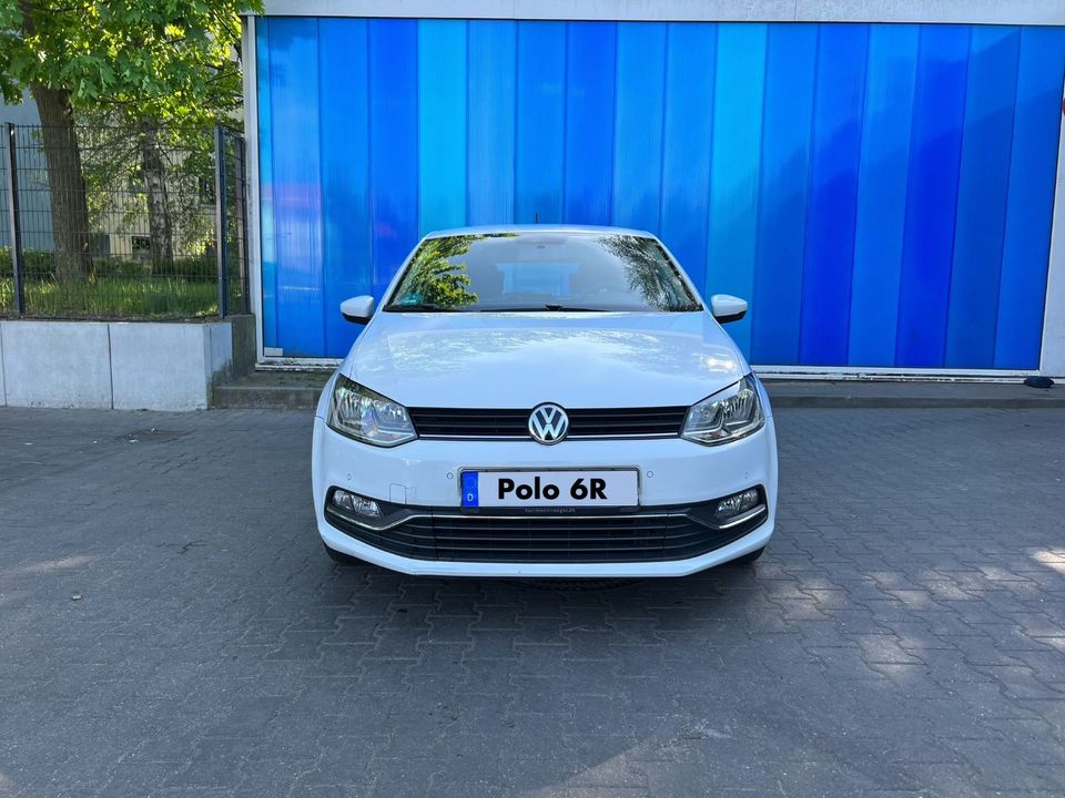 Volkswagen Polo 1.0 55kW Comfortline BMT Comfortline Bl... in Berlin
