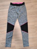 Graue Sport-Leggins Gr. 146/152 Niedersachsen - Stuhr Vorschau