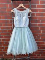Cocktailkleid mit Zierstrinbesatz Mecklenburg-Vorpommern - Klink (bei Waren) Vorschau