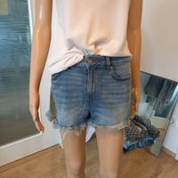 Neu: Kurze Fransenjeans von Divided in Größe 36 Bayern - Sankt Wolfgang Vorschau