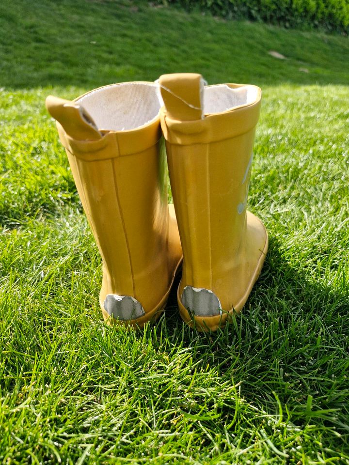 Gummistiefel Größe 25 in der Farbe Gold in Butzbach