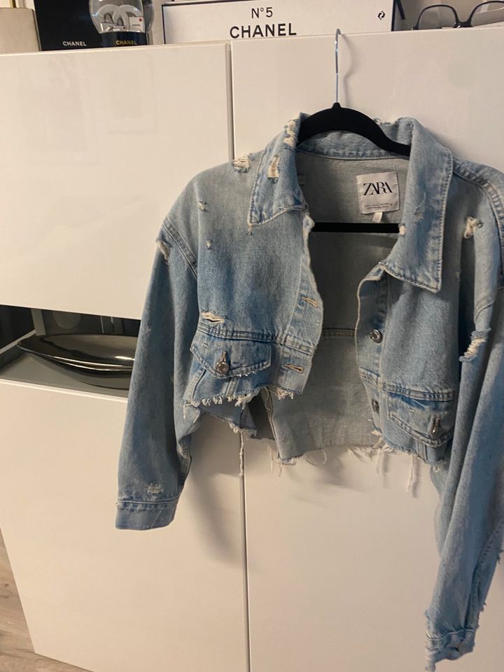 Zara kurze Jeansjacke ausverkauft M Jacke nur 2 mal getragen in Hessen -  Darmstadt | eBay Kleinanzeigen ist jetzt Kleinanzeigen