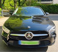 Neuwertige Mercedes Benz A 180 Klasse 4-Türer in schwarz Köln - Lindenthal Vorschau
