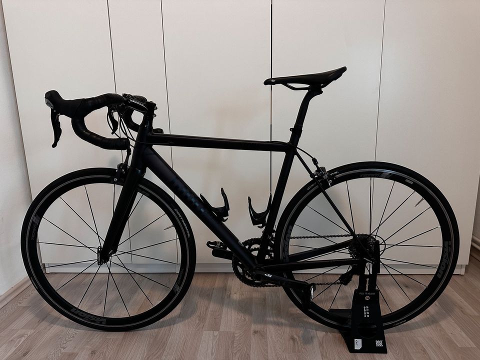 ROSE Xeon RS 2000 Rennrad schwarz matt *2. Laufradsatz* in Duisburg