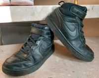 Nike Sportschuhe Sneakers mit Klettverschluss in schwarz Gr.34 Dithmarschen - Heide Vorschau