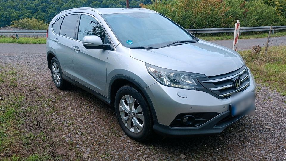 Honda cr-v 2.2 i-dtec Allrad AWD 4WD in Fulda