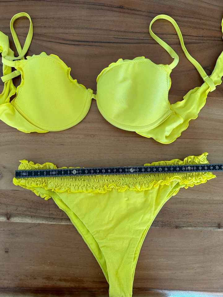 Calzedonia Bikini gelb Glitzer cobey Bikini gelb Damen calzedonia in  Baden-Württemberg - Ammerbuch | eBay Kleinanzeigen ist jetzt Kleinanzeigen