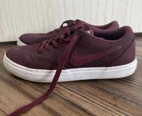 Nike Stoffschuhe Gr. 37.5 Niedersachsen - Celle Vorschau