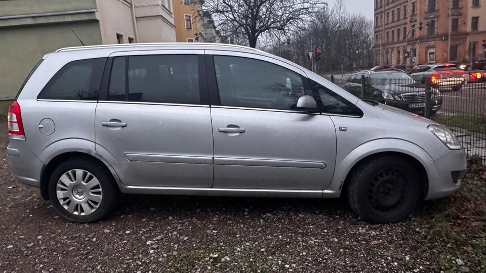 Opel Zafira B Edition CNG Technisch  alles OK in Chemnitz