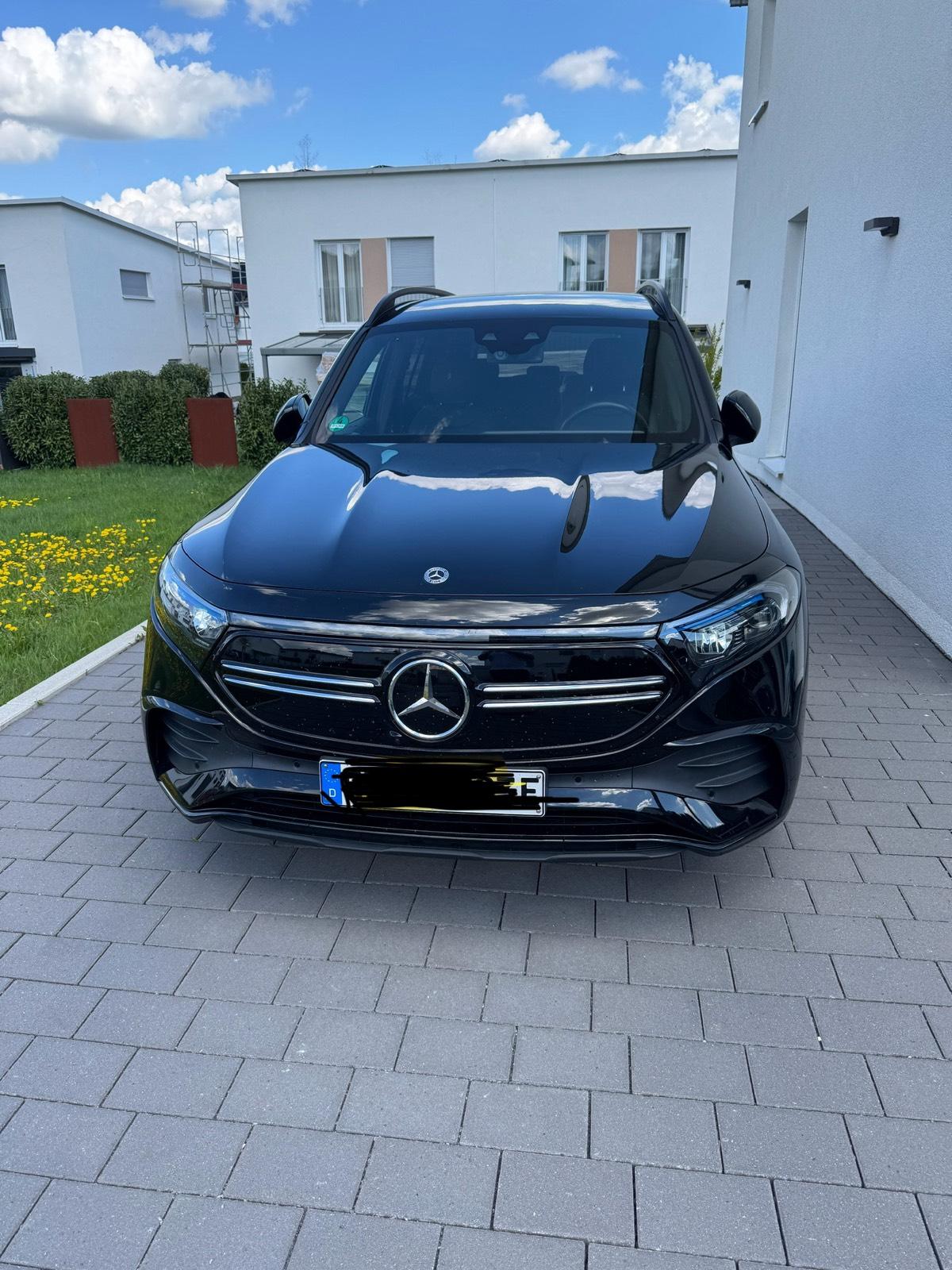 Abbildung des Autos Mercedes-Benz EQB AMG Li…