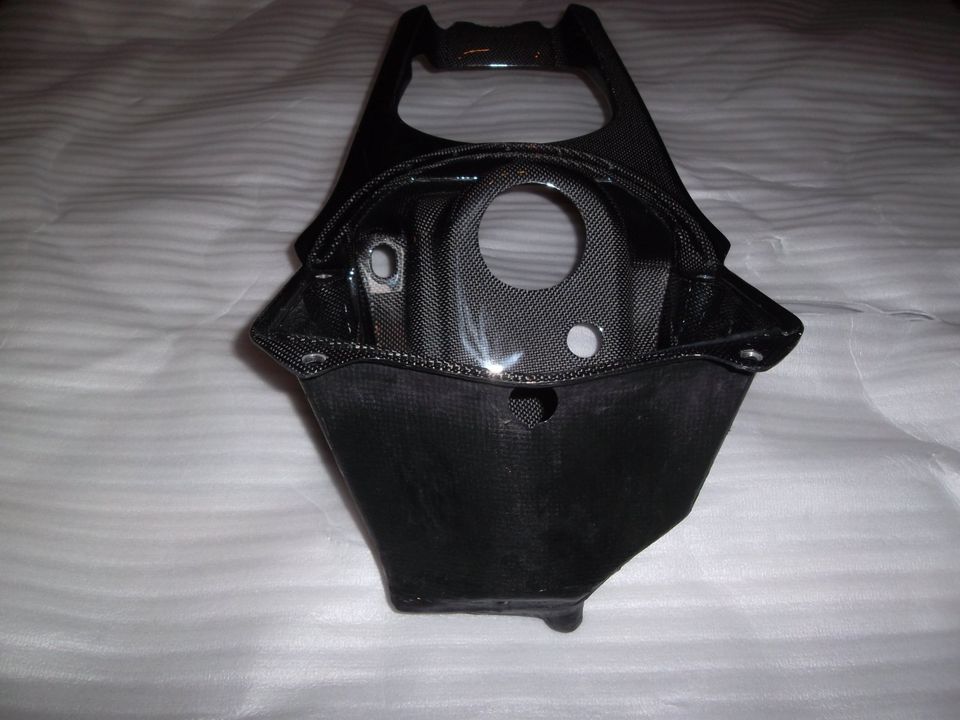 Ducati Airbox Carbon 998 Neu in Pfatter