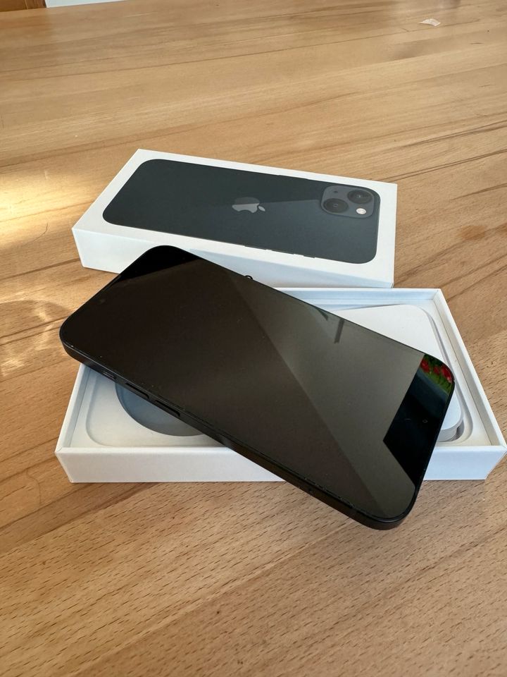 iPhone 13 128 GB Blau in Inden