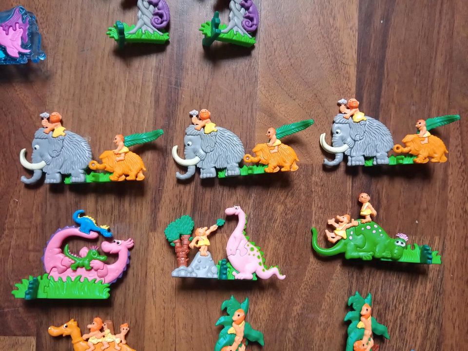 Ü Ei Steckpuzzel 3D Puzzel Dino Steinzeit Wasserwelt Dschungel in Kraichtal