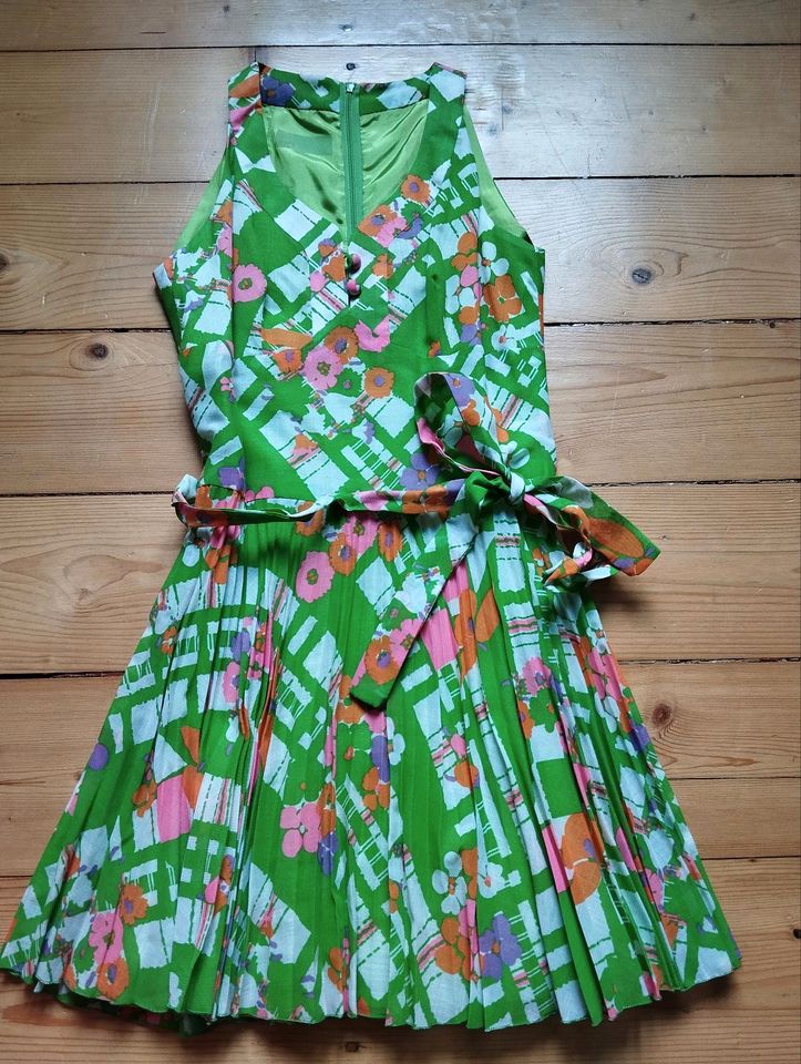 buntes Vintage Minikleid Sommerkleid Kleid 60er 60s 70er 70s in Berlin