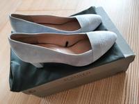Pumps Jana Be natural hellgrau Velourleder mit Schuhbeutel Sachsen - Meerane Vorschau