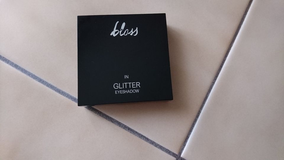 Bloss Eyeshadow Pallete Lidschatten Bloss In Glitter in Treuenbrietzen