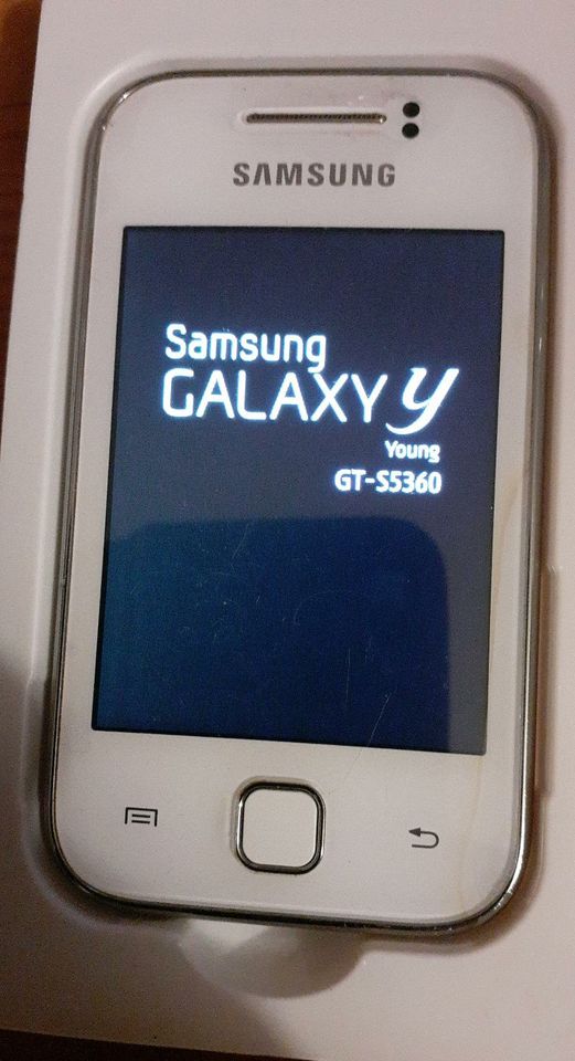 Samsung Galaxy Y in Berlin