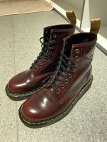 Doc Martens Vegan Cherry Red Stiefel Kr. Altötting - Burghausen Vorschau