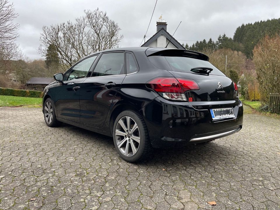 Citroën C4 PureTech 130 Stop&Start SELECTION SELECTION in Duppach
