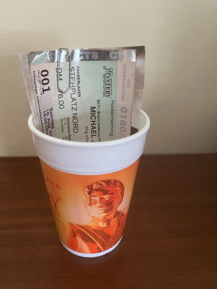 Rarität Michael Jackson Ticket und Fanbecher Mystery Selten! in Bergweiler