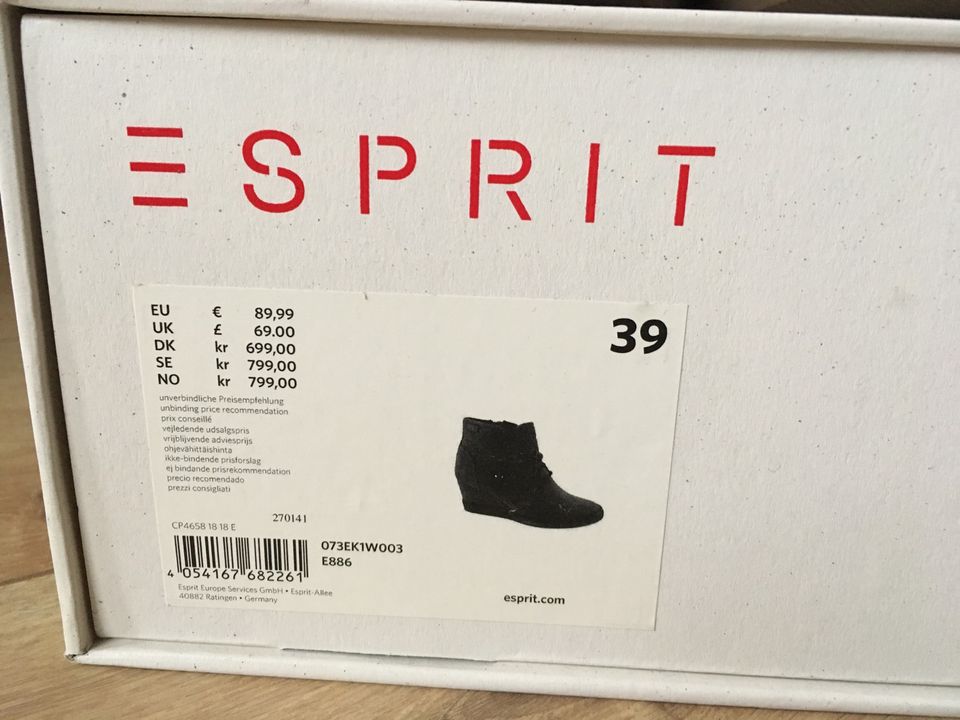 Esprit Schuh Keilabsatz in Düsseldorf