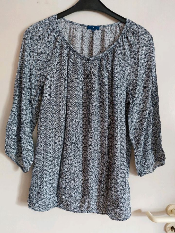 Bluse von Tom Tailor Gr. 44 blau in Mengerskirchen